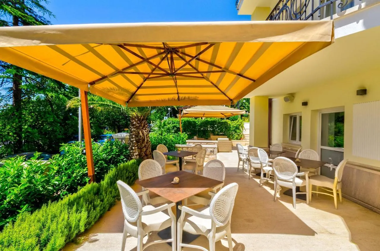 Guest house Villa Emilia Crikvenica