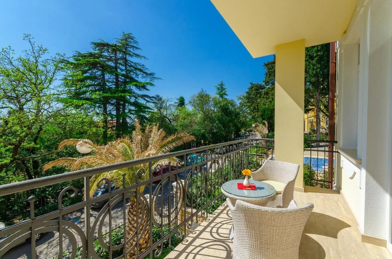 Villa Emilia Crikvenica 0*,  Croatia